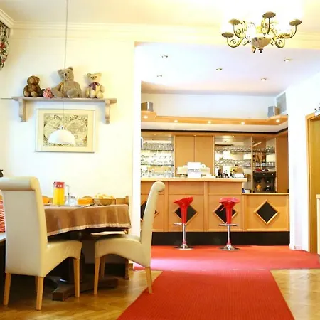 胡恩斯吕克霍夫城市酒店 酒店 博帕德